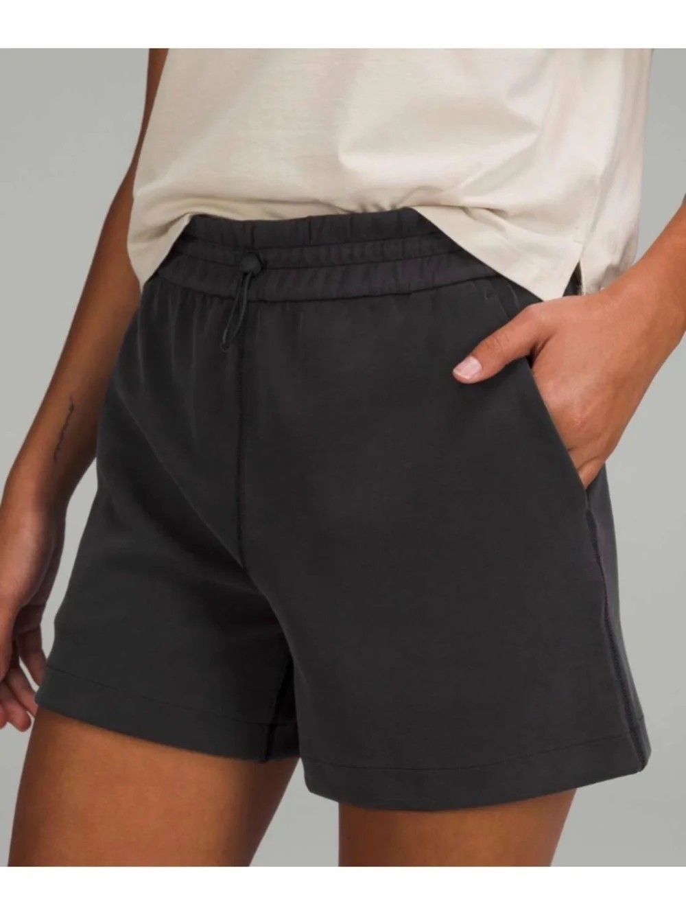Lululemon Softstreme High-Rise Short 4